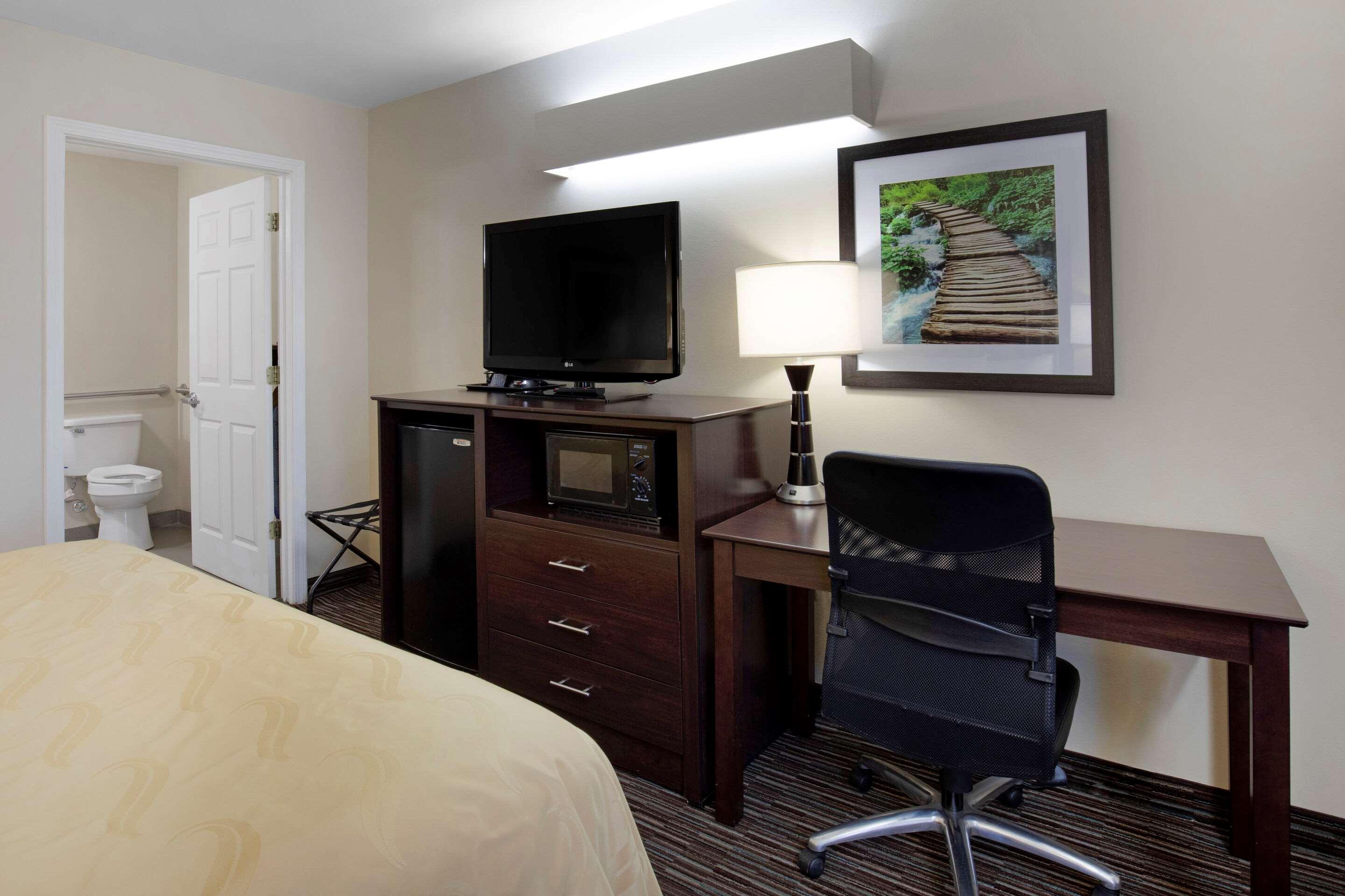 Quality Inn Seneca Us-123 Exterior photo